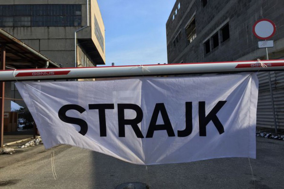 W proteście uczestniczyli przedstawiciele wszystkich grup zawodowych poza pielęgniarkami. /Fot. PTWP Koniec strajku głodowego w Jeleniej Górze