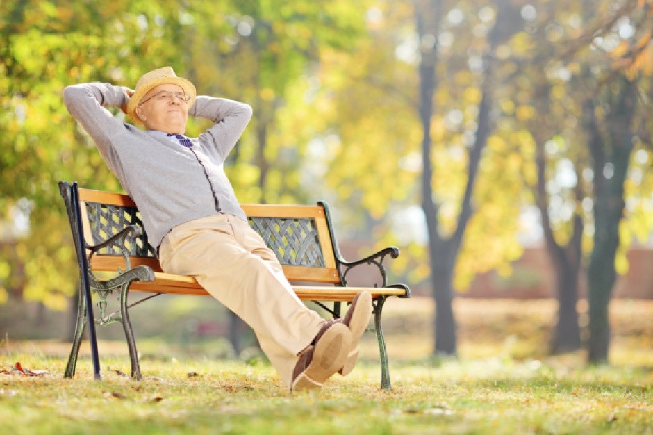 Dodatek mają dostać wszyscy otrzymujący świadczenia emerytalne lub rentowe do 2 tys. zł. Fot. shutterstock Politycy są za jednorazowym dodatkiem dla emerytów i rencistów
