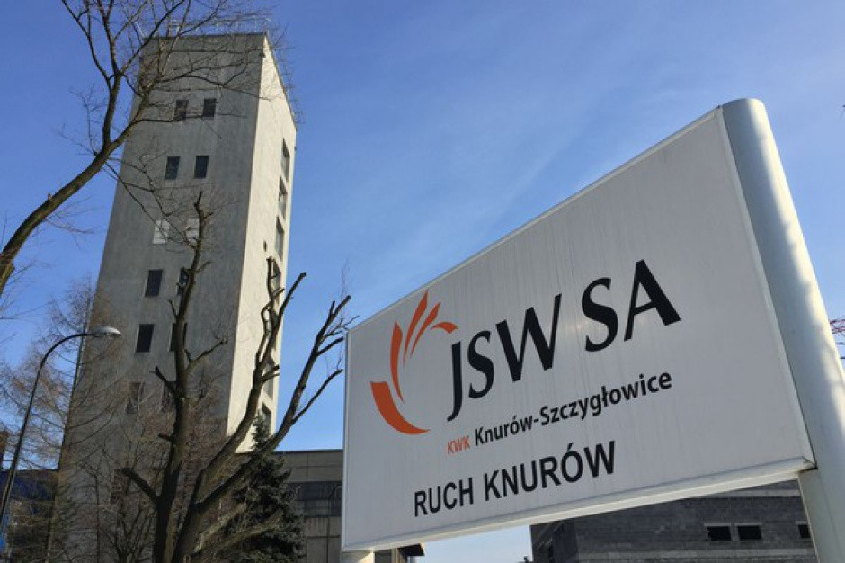 Ze względu na trudną sytuację finansową firmy 14. pensja zostanie wypłacona do 1 czerwca tego roku. Fot. PTWP (Grzegorz Giereszczak) Jest porozumienie w JSW ws. czternastki