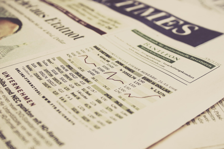 Według dziennikarzy Financial Timesa nowy zarząd nie realizuje swych zobowiązań dotyczących emerytur pracowników. (Fot.: Flickr, Markus Spiske, CC2.0) Protest brytyjskich dziennikarzy