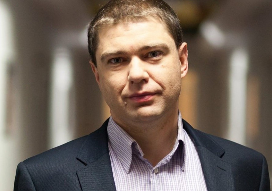 - Proponujemy wyższą stawkę podatku PIT dla najbogatszych - mówi Szumlewicz (Piotr Szumlewicz, fot.facebook.com/piotr.szumlewicz) OPZZ, Szumlewicz: Rząd powinien podwyższać podatki najbogatszym