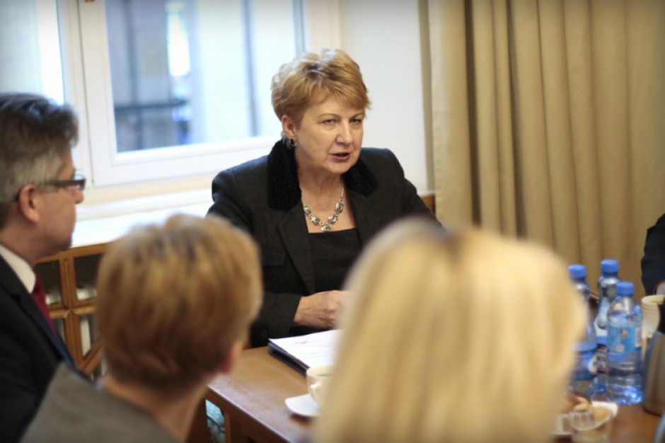 Według wiceminister kształcenie zawodowe w Polsce stoi obecnie przed wielkimi wyzwaniami (Teresa Wargocka, fot.men.gov.pl) Szkoły zawodowe, MEN, Wargocka: Musimy mieć wyraźny sygnał z rynku w jakich zawodach kształcić