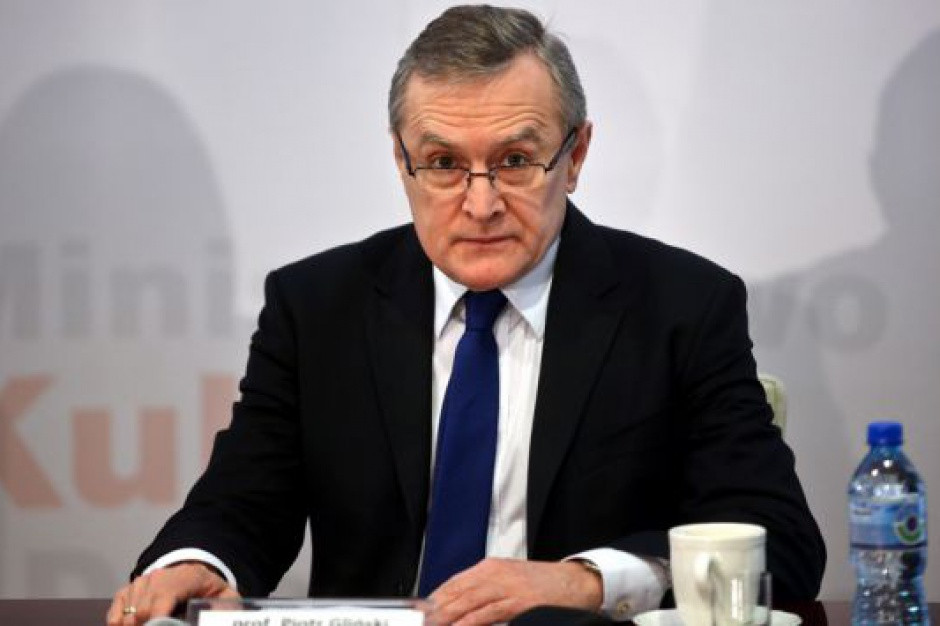 Ministerstwo ma obowiązek monitorować i oceniać wydarzenia artystyczne (fot.parlamentarny.pl) Gliński: Podwyżki dla pracowników kultury. Płace wzrosną o 5 proc.