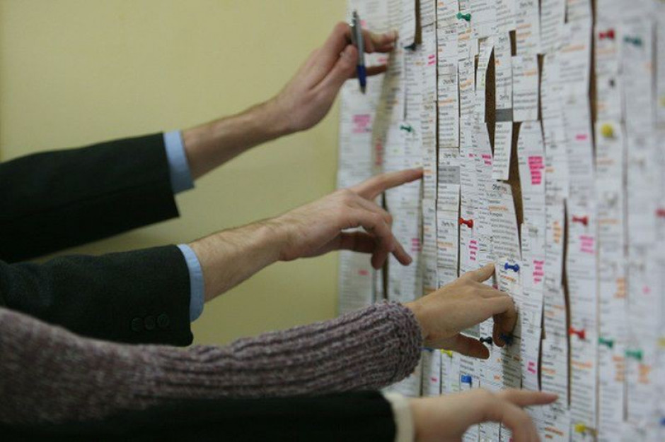 – Chcielibyśmy docelowo, aby w Polsce powstało 350 prywatnych urzędów pracy. Dzisiaj funkcjonuje ich niespełna 60 - mówi Grzegorz Tokarski, wiceprezes Stowarzyszenia Agencji Zatrudnienia. (Fot. PTWP) Aktywizacja długotrwale bezrobotnych. Problem chcą rozwiązać prywatne agencje zatrudnienia