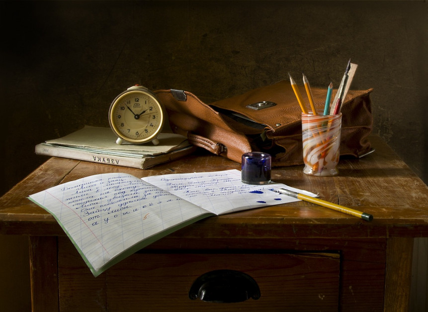 67-letni Antonio Chiumiento z Pordenone po blisko 50 latach pracy dostał etat we włoskiej szkole. (Fot. pixabay) Włoski nauczyciel dostał etat po prawie 50 latach pracy