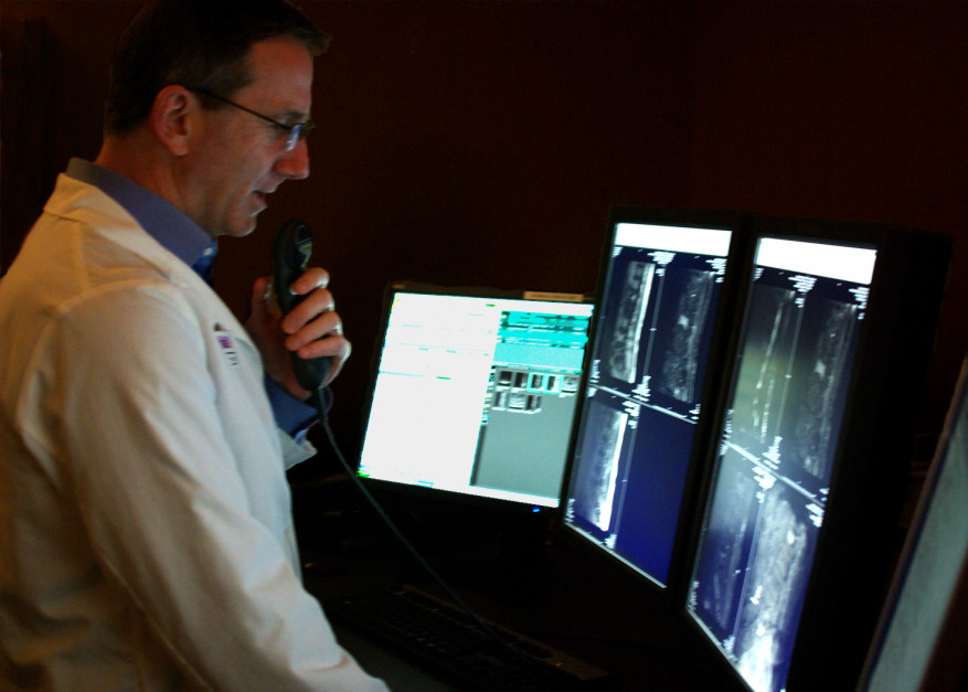 Istnieje ryzyko, że z pracy w radomskim szpitalu odejdzie większość radiologów, którzy nie przyjęli nowych warunków pracy. (Fot.: Wikimedia, Zackstarr, CC3.0) Radiolodzy w Radomiu nie przyjęli nowych warunków pracy