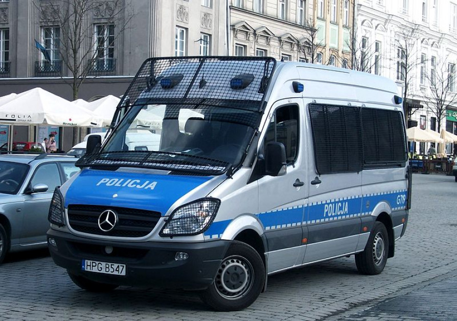 MSWiA przygotowało pewną pulę etatów na przywracanie jednostek policji. (Fot.: Wikimedia, Kevin.B, C3.0) Zieliński: Nie będzie zwolnień w policji