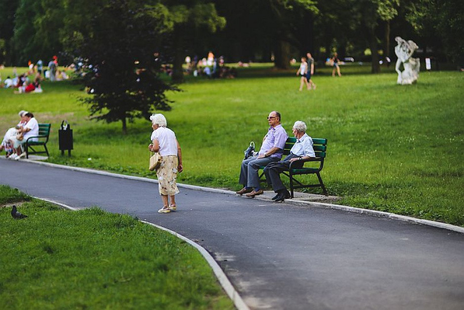 Zorganizowanie tegorocznej sesji bywatelskiego Parlamentu Seniorów to trudne zadanie, bo nie ma budżetu. (Fot. pixabay) Brak siedziby i zaplecza administracyjnego utrudnia pracę Obywatelskiego Parlamentu Seniorów