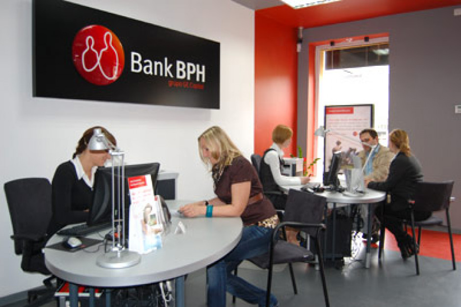 Pod koniec ub.r. Bank BPH zdecydował o wdrożeniu planu transformacji biznesowej na lata 2015 - 2020, w tym transformacji sieci sprzedaży. (fot. Bank BPH) Związkowcy weszli w spór zbiorowy z bankiem BPH