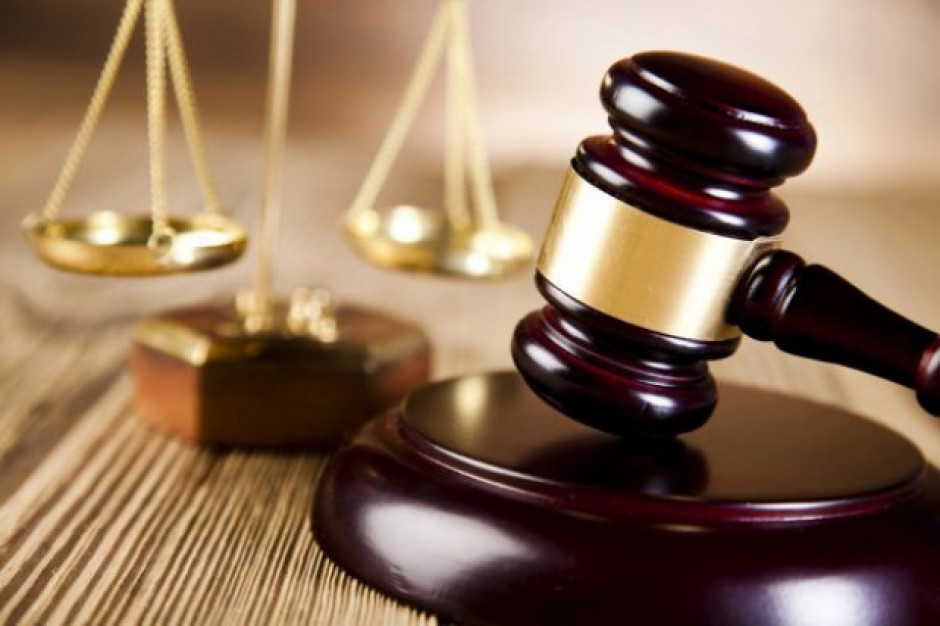Rusza proces ws. afery korupcyjnej w sieciach handlowych (fot. shutterstock) Afera korupcyjna: Rusza proces pracowników sieci handlowych