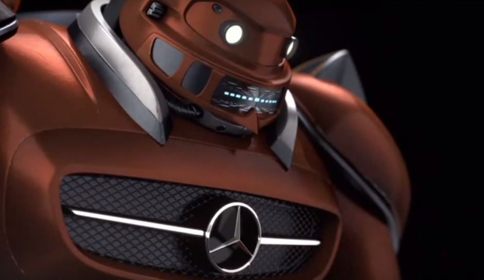 Część robotów w Mercedesie zastąpią żywi pracownicy. Fot. YouTube Mercedes w produkcji aut zastępuje roboty ludźmi