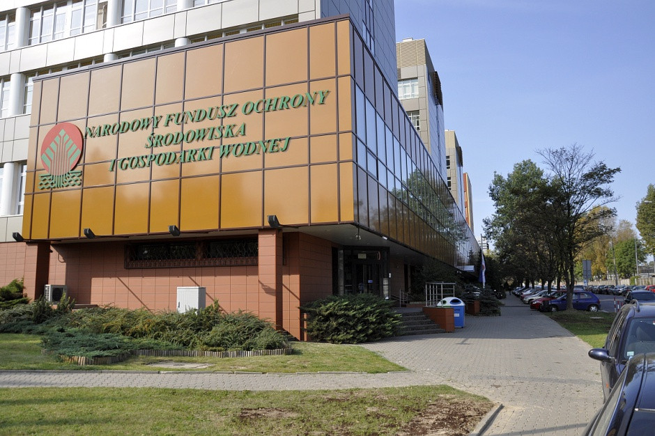 - NFOŚiGW przeprowadził wewnętrzne zmiany organizacyjne, które pomogą sprawniej, skuteczniej i efektywniej finansować projekty proekologiczne - pisze agenda rządowa. (fot.:wikipedia.org/CC BY-SA 3.0) NFOŚiGW: Pracownicy, którzy zajmowali się walką ze smogiem nie zostali zwolnieni