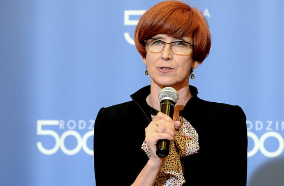 Rafalska zapewniła, że MRPiPS robi wszystko, by w momencie startu programu, kiedy liczba wniosków będzie prawdopodobnie bardzo duża, była możliwość składania wniosków różnymi kanałami (fot.mpips.gov.pl) 500 zł na dziecko: Wnioski w programie 500+ bezpłatne. Nie można pobierać pieniędzy za ich złożenie