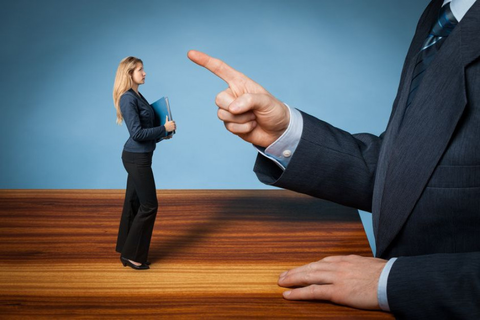 Zastępowanie umów o pracę umowami cywilnoprawnymi jest wykroczeniem przeciwko prawom pracownika - uważa NIK (fot.fotolia) NIK: W urzędach i sądach królują umowy śmieciowe. Trzeba to ograniczyć