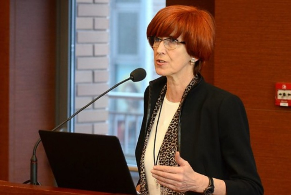 Pracownicy na to czekają, to jest potrzebne rozwiązanie - powiedziała minister (Elżbieta Rafalska, fot.mpips.gov.pl) Minimalna stawka godzinowa, Rafalska: Ustawa może obowiązywać od września