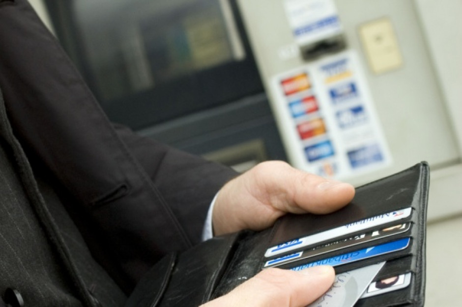 - Traktujemy to jako jednorazowe świadczenie motywacyjne - wyjaśnia rzecznik PERN. (Fot.: PTWP, Piotr Waniorek) 2 tys. zł na kartach elektronicznych dla pracowników PERN