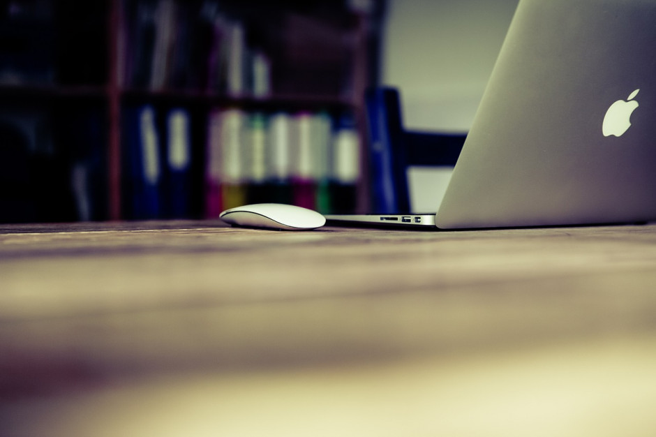 W Polsce jest coraz mniej nowych miejsc pracy? (fot. pixabay.com) Gospodarka w zadyszce. Średnie firmy zatrudniają coraz mniej