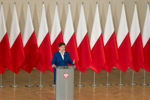 Co z obniżeniem wieku emerytalnego? Premier tłumaczy
