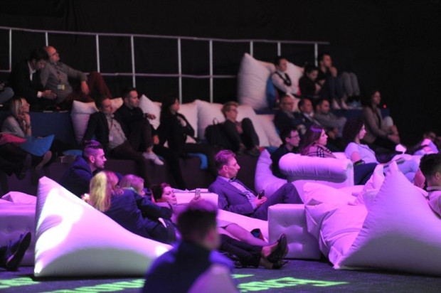 Słuchacze wystąpienia Kotowa podczas European Start-Up Days mogli wygodnie