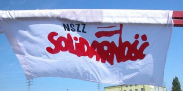 Związkowcy z NSZZ Solidarność będą pikietować pod lędzińskim magistratem. (fot. mat.pras.)