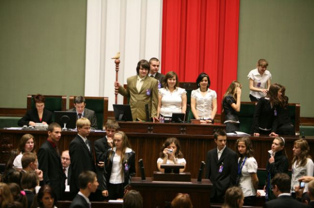 Raz do roku, 1 czerwca odbywa się Sejm Dzieci i Młodzieży. (fot. poznaj.sejm.gov.pl)