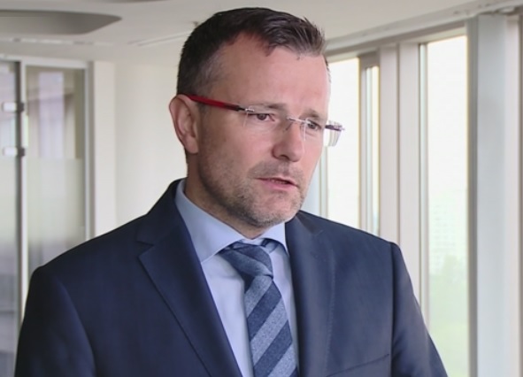 Obecnie specjaliści nie szukają pracy, to praca musi ich znaleźć – tłumaczy Tomasz Szpikowski (fot.newseria.pl)