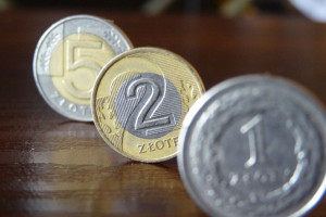 W Unii Europejskiej zatrudnienie na umowach nietrwałych wynosi 14 proc., w Polsce – aż 28 proc. (Fot. Pixabay) Minimalna stawka godzinowa zwiększy szarą strefę?