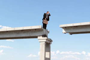 Wiele doświadczeń ludzi, którzy niespodziewanie otrzymali wypowiedzenie zawiera opis polemik i gorących wymian zdań. (Fot.: Fotolia) Trzy oznaki, że twoja posada jest zagrożona