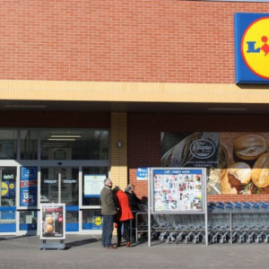 Po 600 zł dla każdego pracownika. Tak Lidl świętuje otwarcie sklepu w Poznaniu