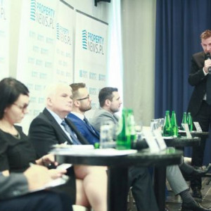 Współpraca uczelni z biznesem konieczna dla sektora nowoczesnych usług