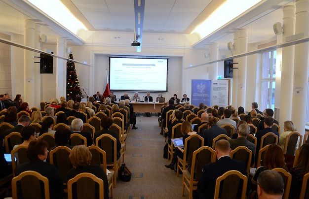 Konferencja "Krajowy dialog ds. przyszłości pracy" w MRPiPS. (fot. MRPiPS)