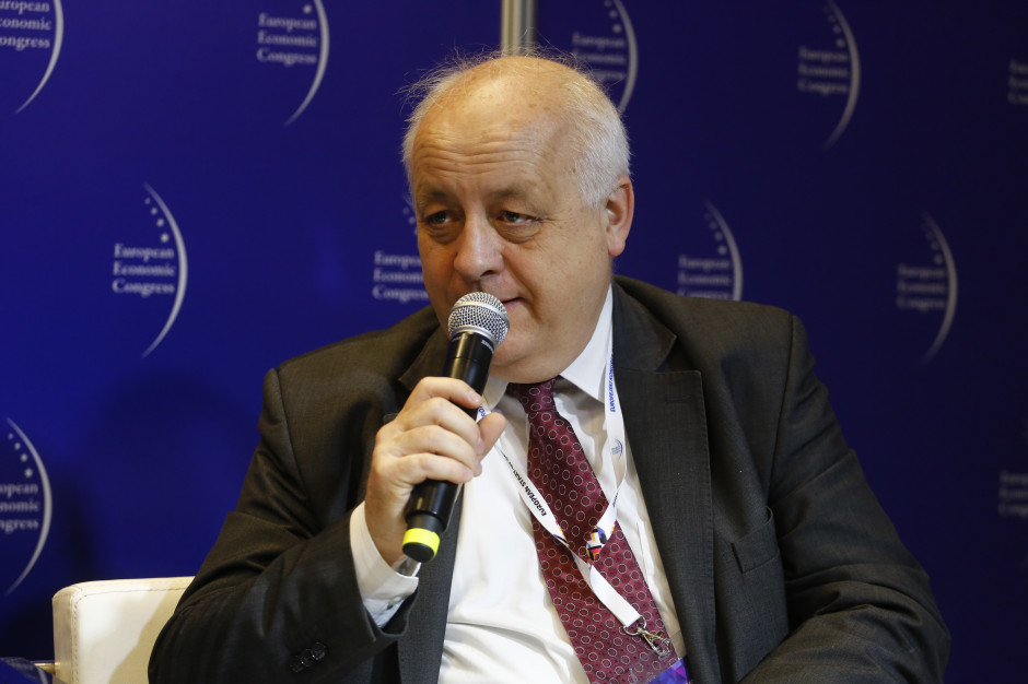 Leszek Wieciech, prezes Polskiej Organizacji Przemysłu i Handlu Naftowego podkreśla znaczenie partnerstwa w systemie podatkowym. Fot. PTWP