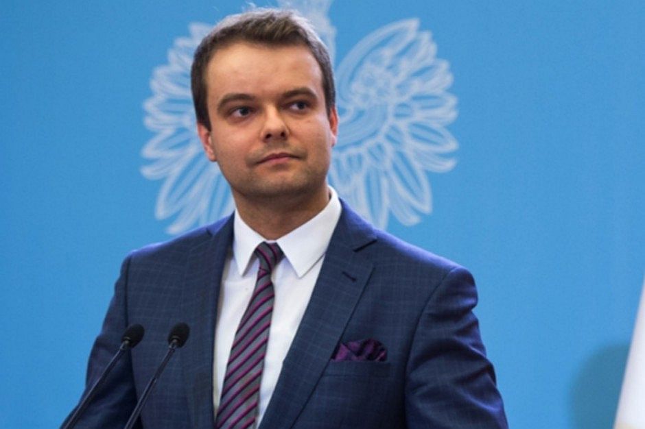Zmiany w konstytucji są potrzebne - mówi rzecznik rządu (Rafał Bochenek, fot.premier.gov.pl)