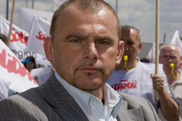 - Nikt nie będzie chodził boso z tego powodu, że nie kupi sobie butów w niedzielę, kupi je w inny dzień tygodnia - mówi Alfred Bujara, przewodniczący Sekcji Krajowej Pracowników Handlu NSZZ (fot. Szymon Jankowski/Żelazna Studio)