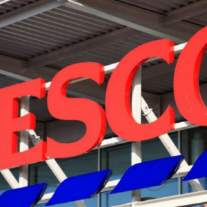 Tesco zamknie 18 nierentownych sklepów. Szykują się kolejne zwolnienia grupowe