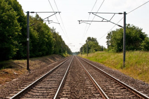 Instytut Jagielloński: bez głębokiej restrukturyzacji po 2019 r. nastąpi fala bankructw spółek kolejowych