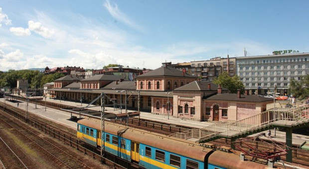 PKP idzie na dno. Będą kolejne zwolnienia kolejarzy