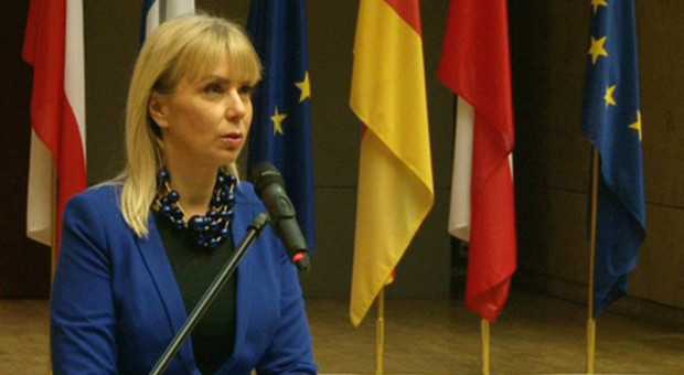 Ta dyrektywa według mnie absolutnie działa wbrew zasadom wspólnego rynku - mówiła Elżbieta Bieńkowska podczas IV Europejskiego Kongresu Mobilności Pracy. fot. Archiwum Elżbieta Bieńkowska: dyrektywa o pracownikach delegowanych dzieli Europę