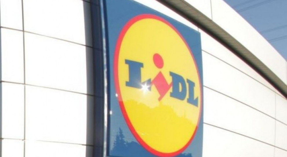 Lidl Polska wprowadza kolejne środki ochrony osobistej mające poprawić bezpieczeństwo pracowników (fot. mat. pras.) Lidl z kolejnymi środkami ochrony dla pracowników