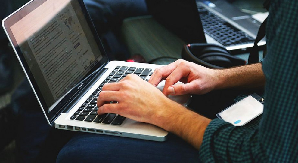 Zmiany mają usprawnić proces składania wniosków i przyznawania różnego rodzaju świadczeń (fot.pixabay.com) Nowelizacja: Wnioski o zasiłek teraz przez internet