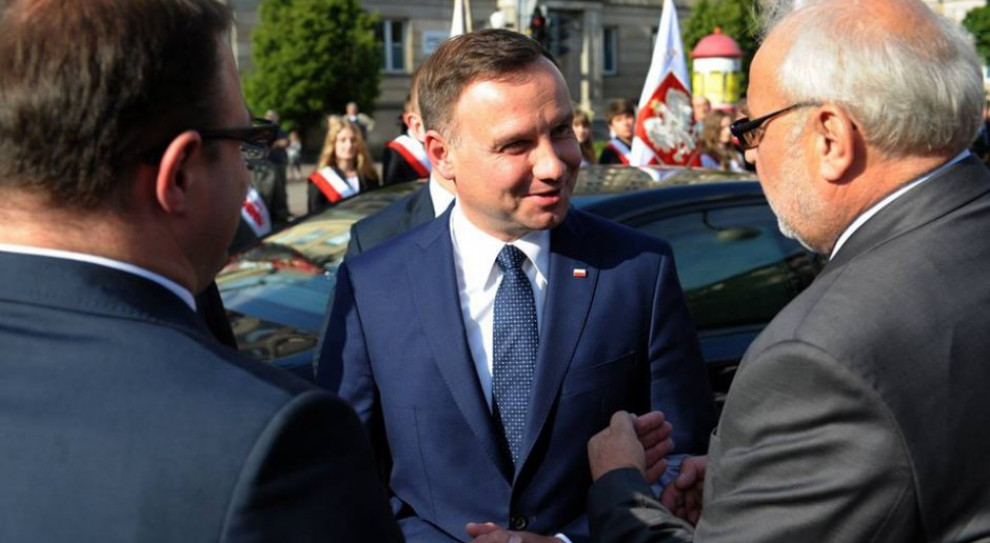 Według Andrzeja Dudy podwyższenie do 67 lat wieku emerytalnego doprowadziło do zmian w życiu wszystkich pracujących obywateli i ich rodzin, a także przyszłych pokoleń (Fot. Facebook) Andrzej Duda: Należy umożliwić obywatelom wypowiedzenie się w kwestii wieku emerytalnego