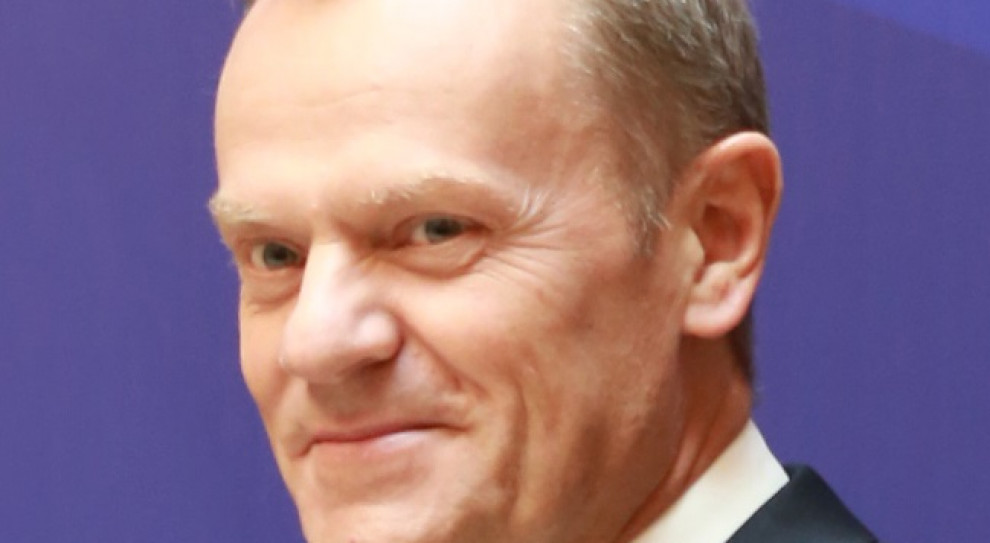 - Nawiązywanie do chrześcijaństwa w publicznej debacie o imigracji musi oznaczać przede wszystkim gotowość do okazania solidarności i poświęcenia - mówi Donald Tusk. /Fot. Wikimedia, TharonXX, CC 2.0 Tusk: Należy sprawiedliwie rozdzielić co najmniej 100 tys. uchodźców pomiędzy kraje UE