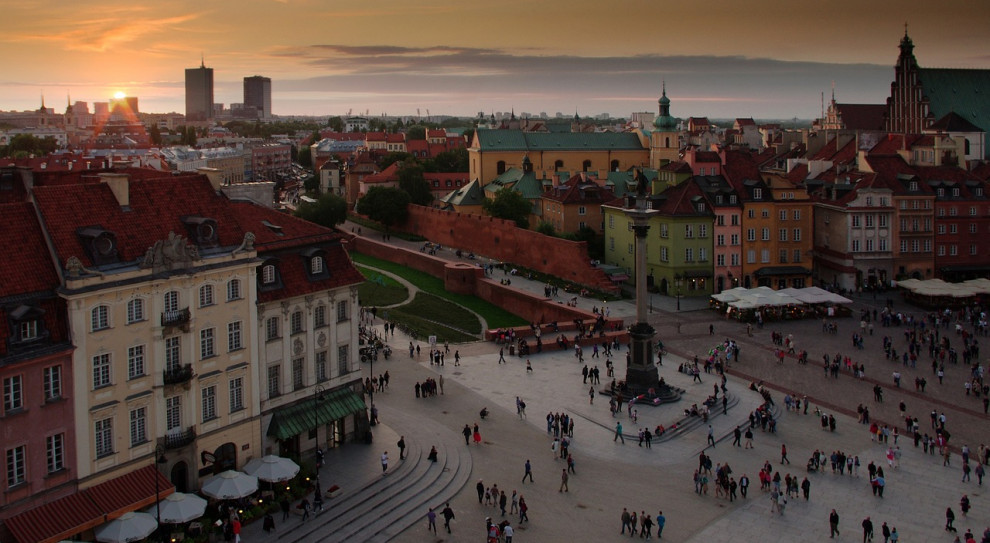 W sobotę (12 września) odbędą się dwa protesty "przeciwko polityce imigracyjnej" na pl. Zamkowym i na placu przed wejściem do metra Centrum, Fot. pixabay Zwolennicy i przeciwnicy przyjęcia imigrantów do Polski wyjdą na ulice Warszawy