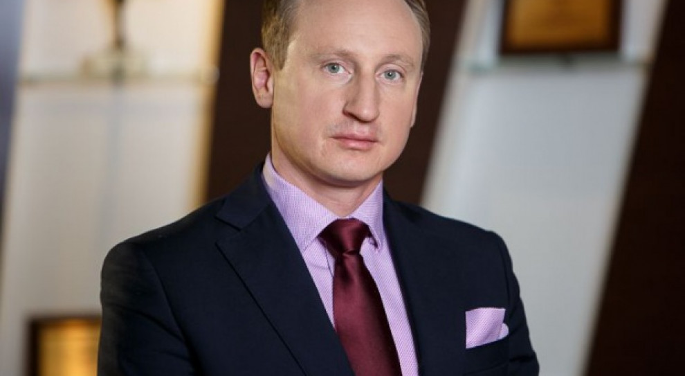 Często same dzieci nie przejawiają zainteresowania kontynuacją założonego przez rodziców biznesu, bo wybierają inne drogi życiowe - mówi Adam Chróścielewski, Partner w Deloitte, członek Family Business Network w Deloitte EMEA, Fot. PortalSpozywczy.pl Założyciel firmy rodzinnej będzie zarządzał dopóki nie nabierze przekonania, że następca pchnie firmę na wyższy poziom