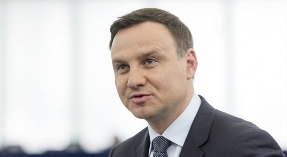 - Wielokrotnie słyszałem o potrzebie obniżenia wieku emerytalneg. Zobowiązałem się, zawarłem taką umowę - powiedział Andrzej Duda. /Fot. European Parliament/Flickr.com Andrzej Duda spełnił obietnicę. Podpisał projekt ustawy ws. wieku emerytalnego