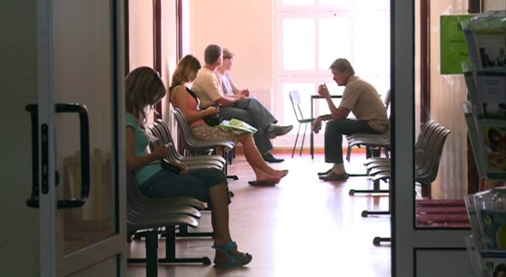 - Pracodawcy, mając coraz większe trudności ze znalezieniem pracowników na wolnym rynku, więc coraz chętniej współpracują z urzędami pracy. /Fot. Youtube Maciej Sałdacz: Pracodawcom coraz mocniej zależy na znalezieniu i zatrzymaniu pracownika
