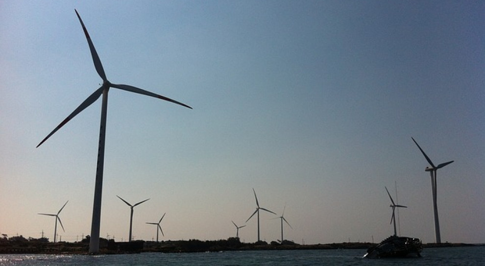 Obecnie w przemyśle energetyki odnawialnej pracuje na świecie 7,7 mln osób. /Fot. Pixabay Rośnie zatrudnienie w energetyce odnawialnej