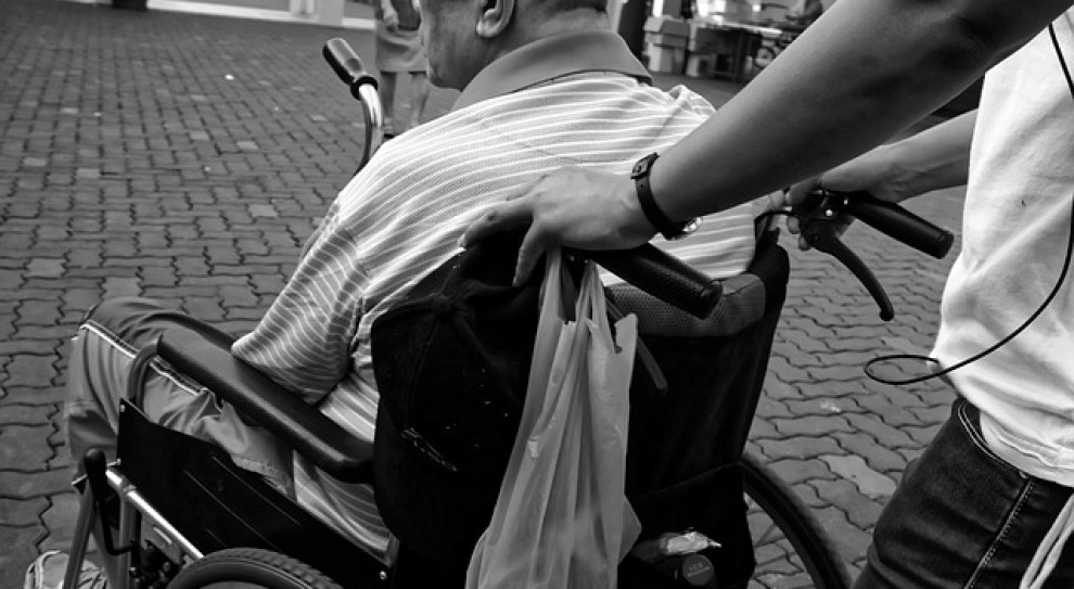 Osoby niepełnosprawne są gorzej wykształcone w porównaniu z osobami sprawnymi, co niekorzystnie wpływa na ich mobilność zawodową i konkurencyjność na rynku pracy. /Fot. Pixabay Większość niepełnosprawnych pozostaje poza rynkiem pracy