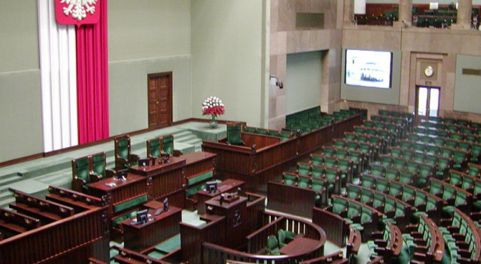 Łączna wartość odpraw dla byłych parlamentarzystów wyniesie w tym roku ok. 8 mln zł, z czego Kancelaria Senatu wypłaci 1 mln 157 tys. 400 zł. Fot. Tallentanut Network/Wikipedia/CC BY 2.5 Odprawy dla byłych posłów. Na ile mogą liczyć?