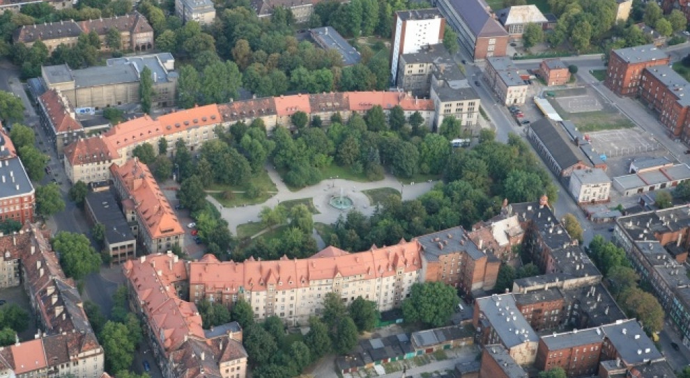 Na koniec września bezrobocie w Bytomiu wyniosło 17,5 proc. /Fot. Wikimedia, Urząd Miasta Bytom, CC3.0 Praca w Bytomiu. Tego chcą mieszkańcy miasta